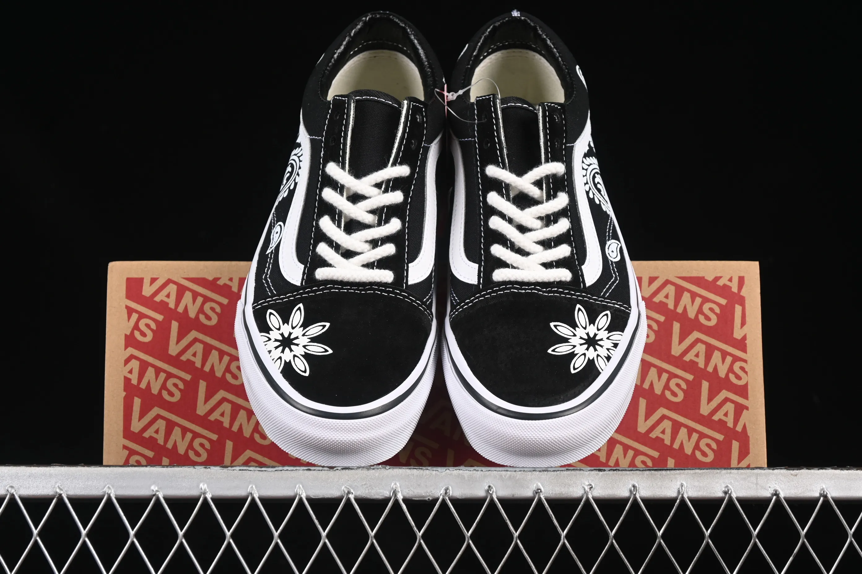 All categories Vans Vans series Vans Low Vans low-top Vans Old Skool 36 Vans high-end branch low-top retro casual sneakers VN000CRPGRN